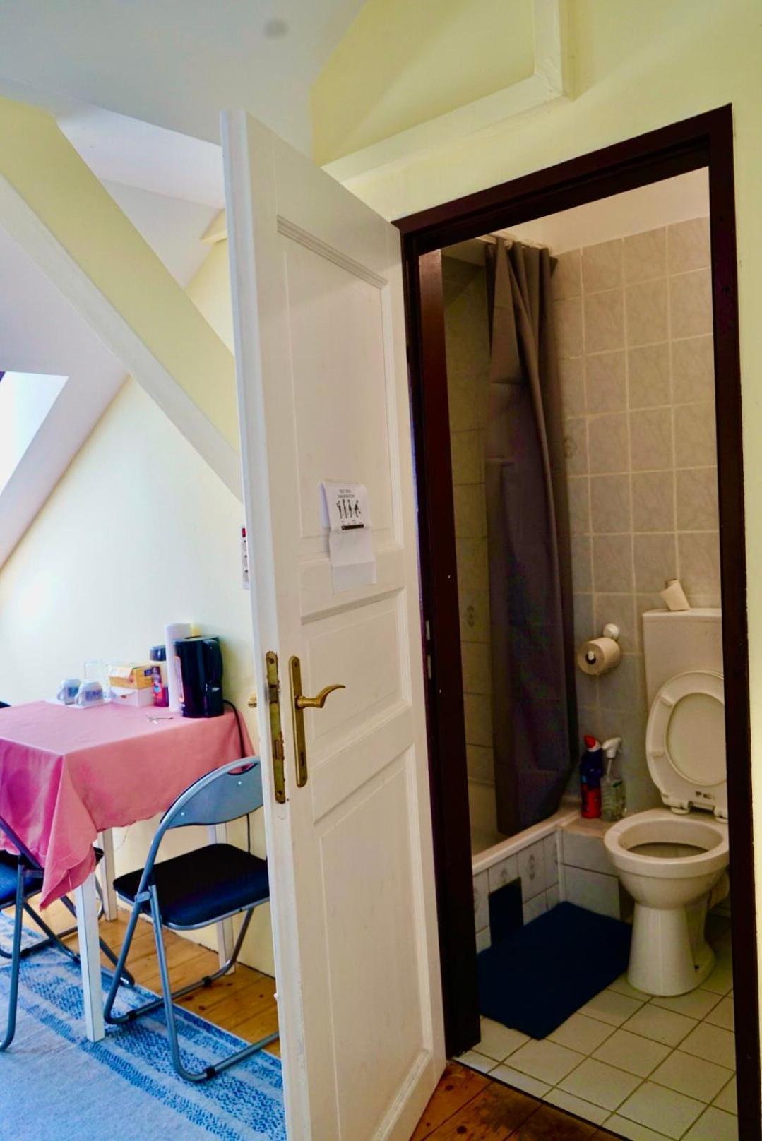 U6 Schoepfwerk Hostel 11 Вена Экстерьер фото